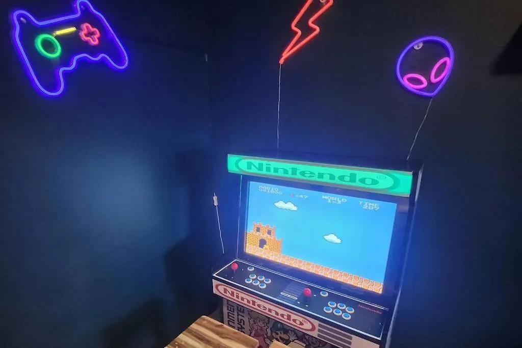 Ultimate Staycation With Jacuzzi And Arcade 마닐라 0*,  필리핀