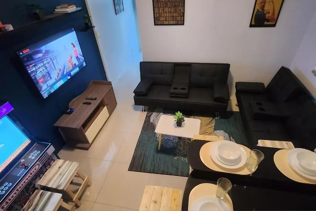 Apartment Ultimate Staycation With Jacuzzi And Arcade Manila