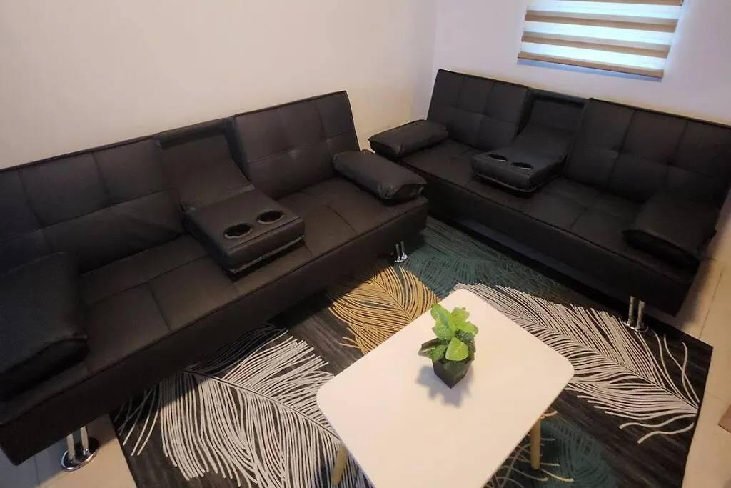 Ultimate Staycation With Jacuzzi And Arcade Manila Apartment