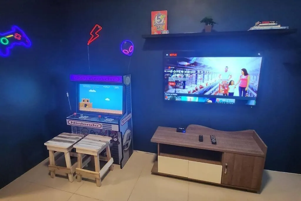 Apartment Ultimate Staycation With Jacuzzi And Arcade Manila